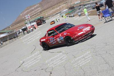 media/May-31-2025-CalClub SCCA (Sat) [[2c1a04e1ee]]/Around the Pits/